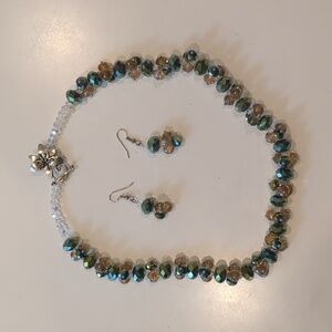 Necklace and earrings set
